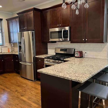 Trendy West Town Flat - 2 Bed / 1.5 Bath W Parking Apartment ชิคาโก ภายนอก รูปภาพ